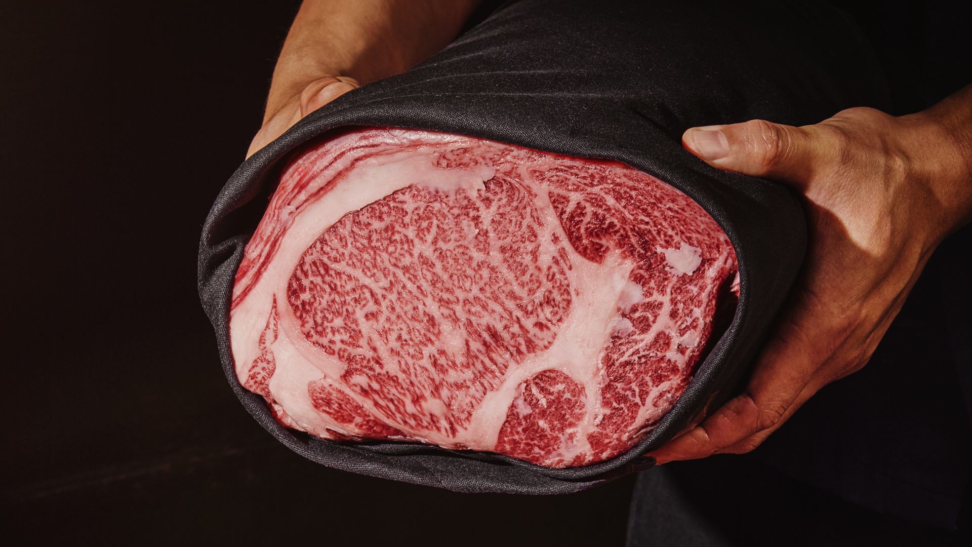 來自新加坡備受讚譽的米其林一星餐廳 CUT 的頂級牛肉