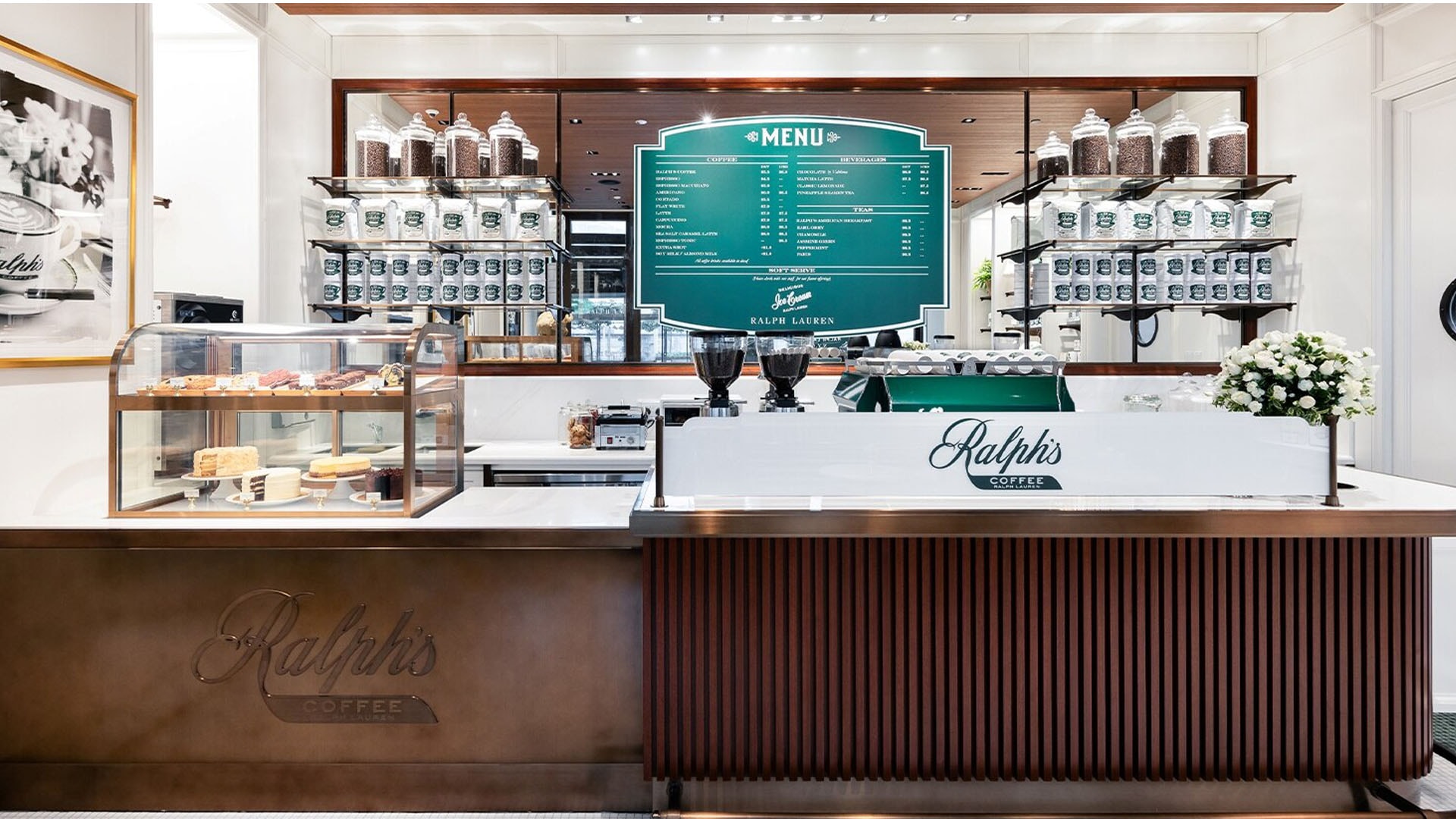 Ralph's Coffee 是一間位於新加坡綜合娛樂勝地濱海灣金沙的咖啡廳