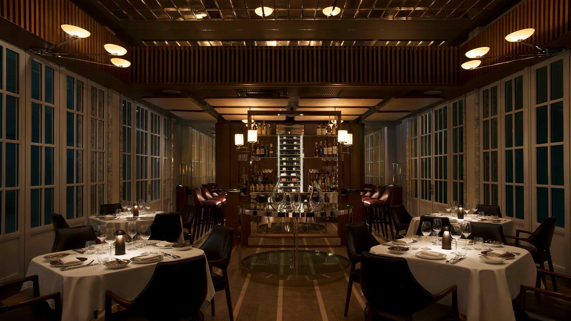 新加坡 Spago Dining Room 主用餐區，餐廳可舉辦私人活動和會議