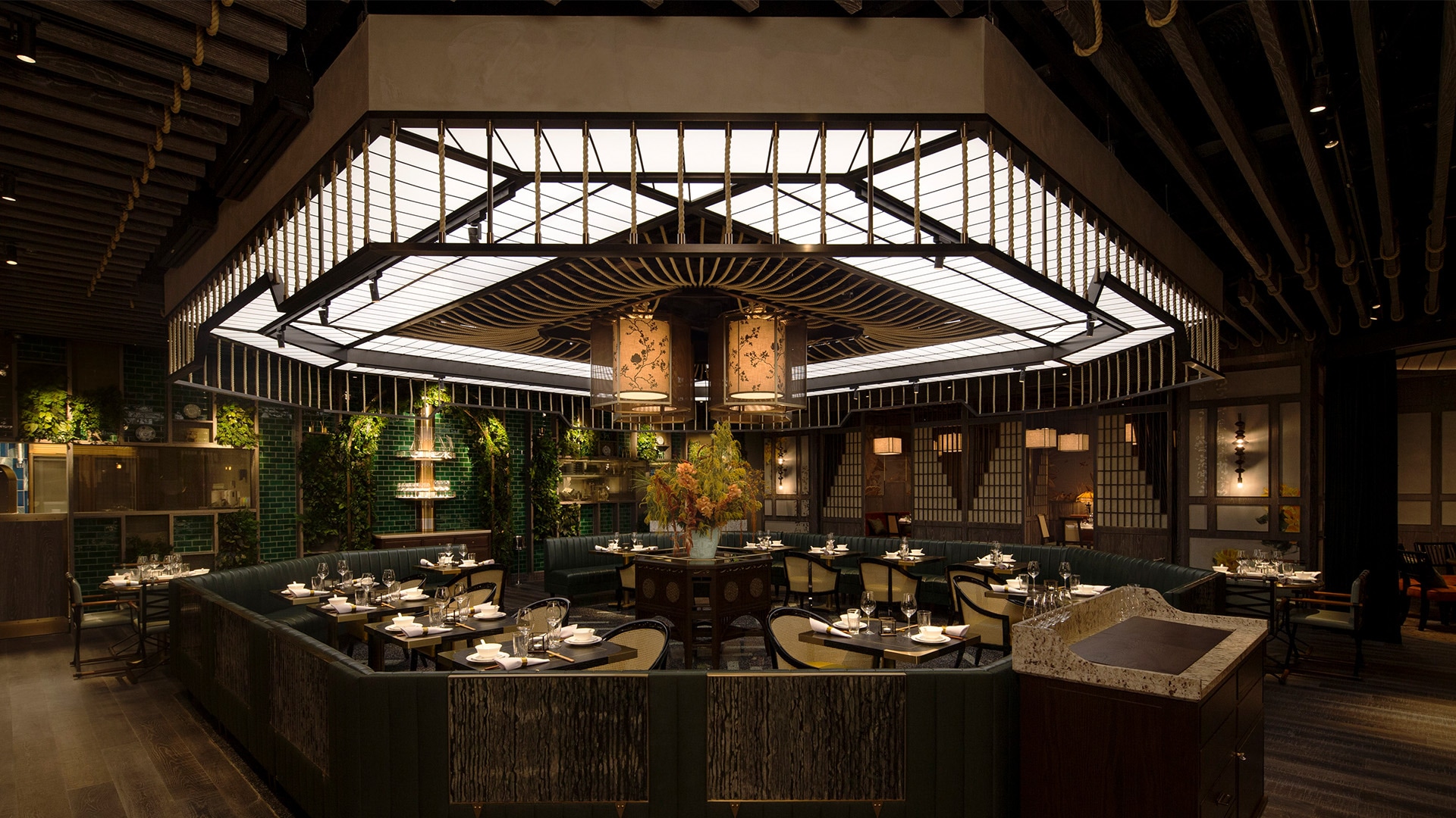 Mott32 餐廳內部，中式高檔餐廳