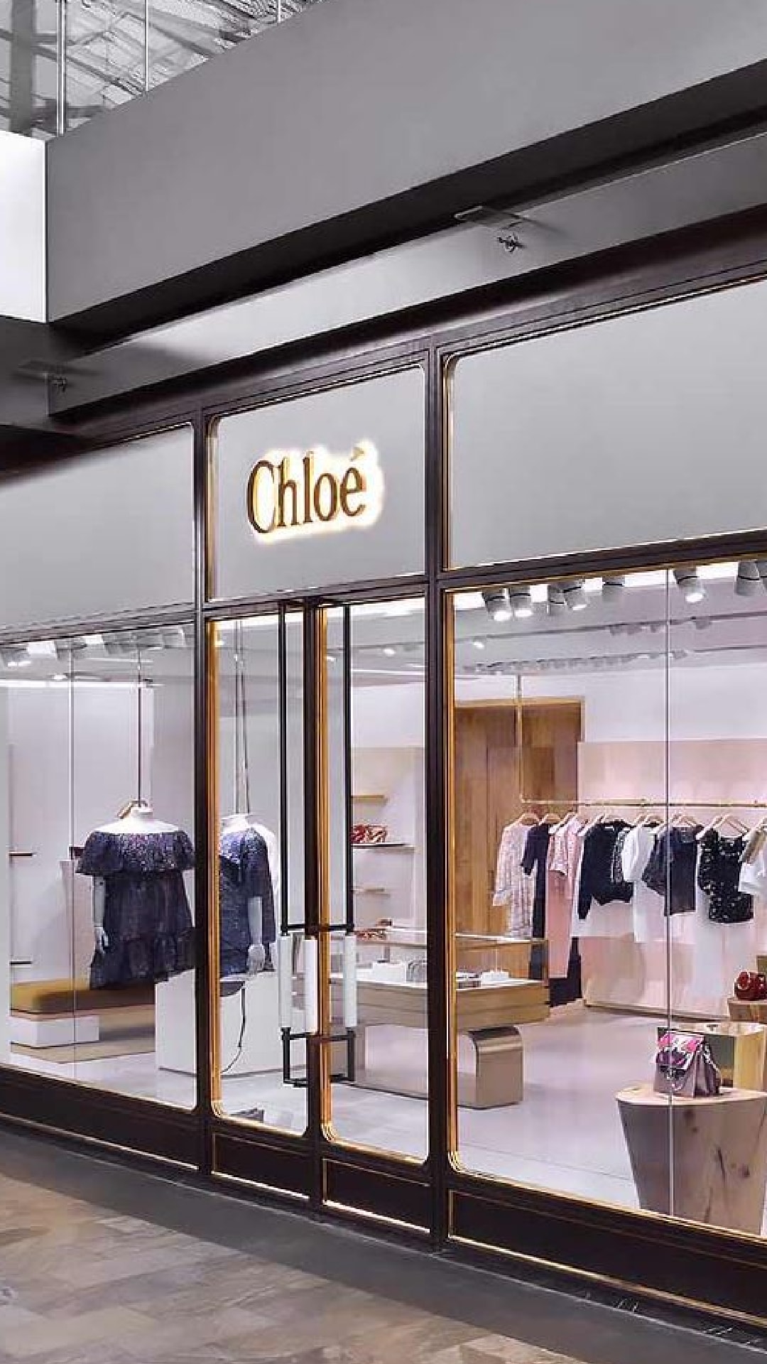 CHLOÉ