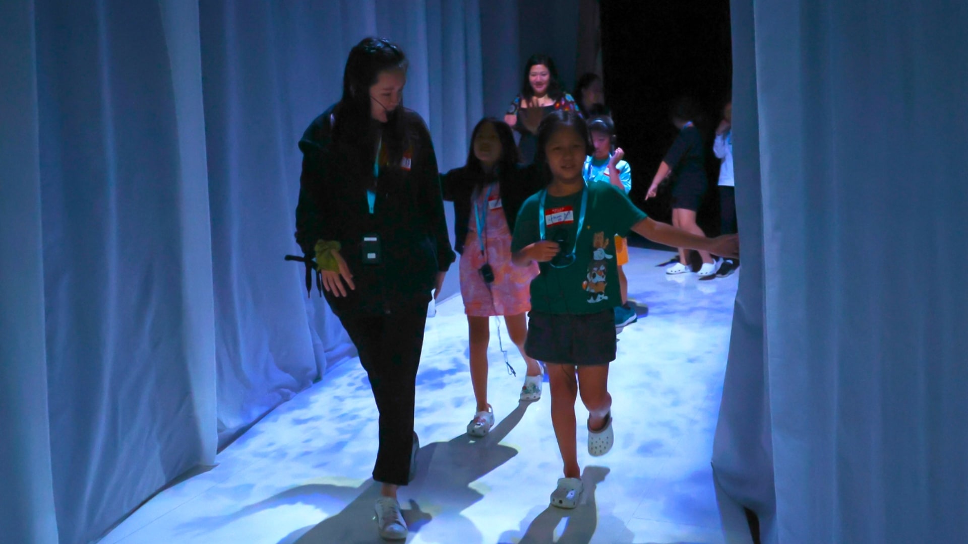 Public Guided Tour of Insects: Microsculptures Magnified