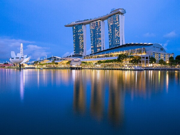 a multi-year deal with Scuderia Ferrari ahead of Singapore night race