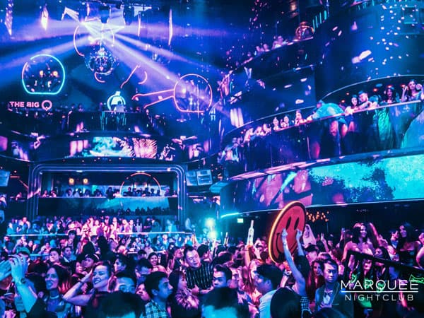 濱海灣金沙夜生活