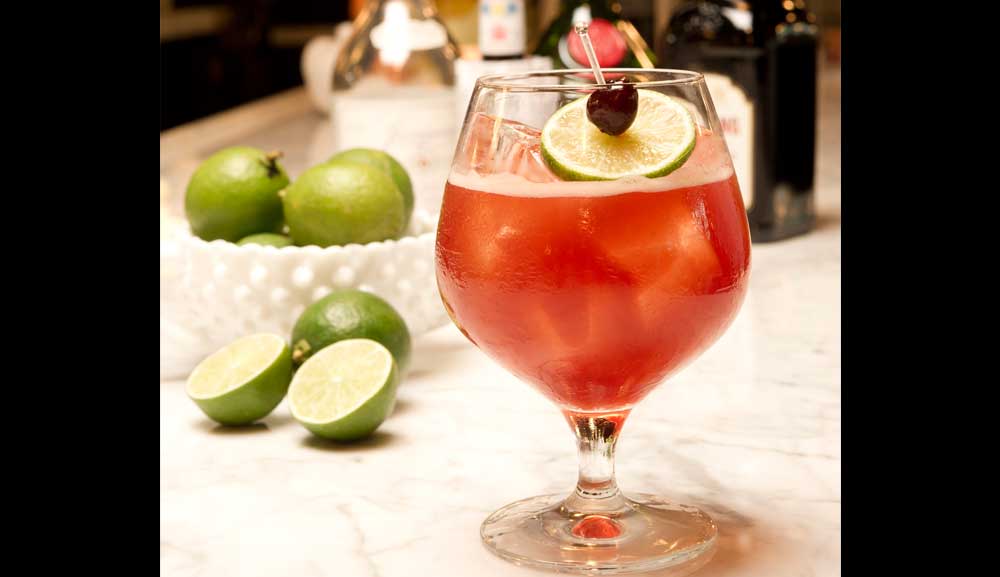 singapore sling 鸡尾酒 - osteria mozza 餐厅的 amaro 酒吧