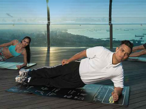 悅榕健身俱樂部－於金沙空中花園公共觀景台鍛鍊核心肌肉和腹肌