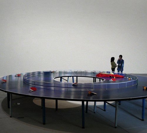 環形的乒乓球桌,2013 年
