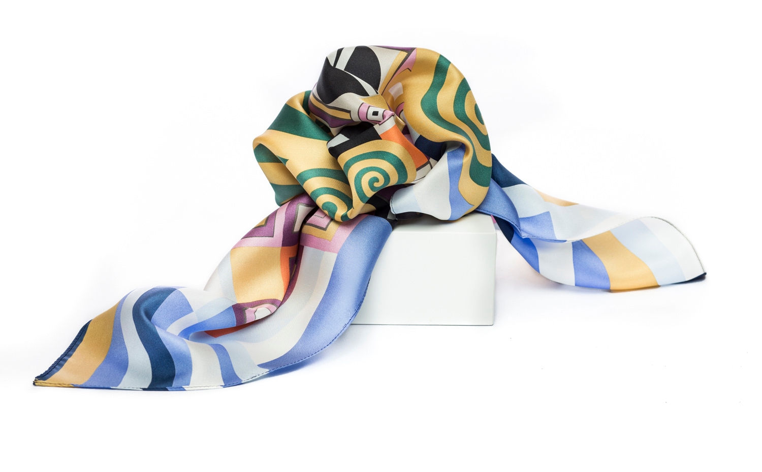 FREY WILLE：Hommage à Gustav Klimt–ATTERSEE 系列 Gavroche 絲巾