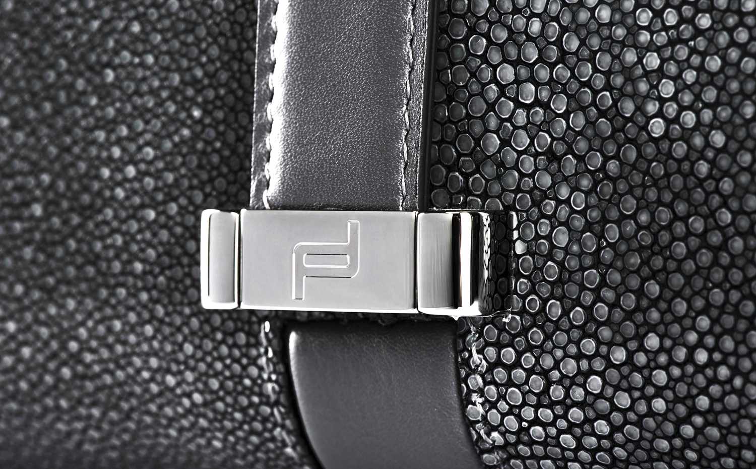 Porsche Design - 魟魚皮 Twin 手袋（黑色）
