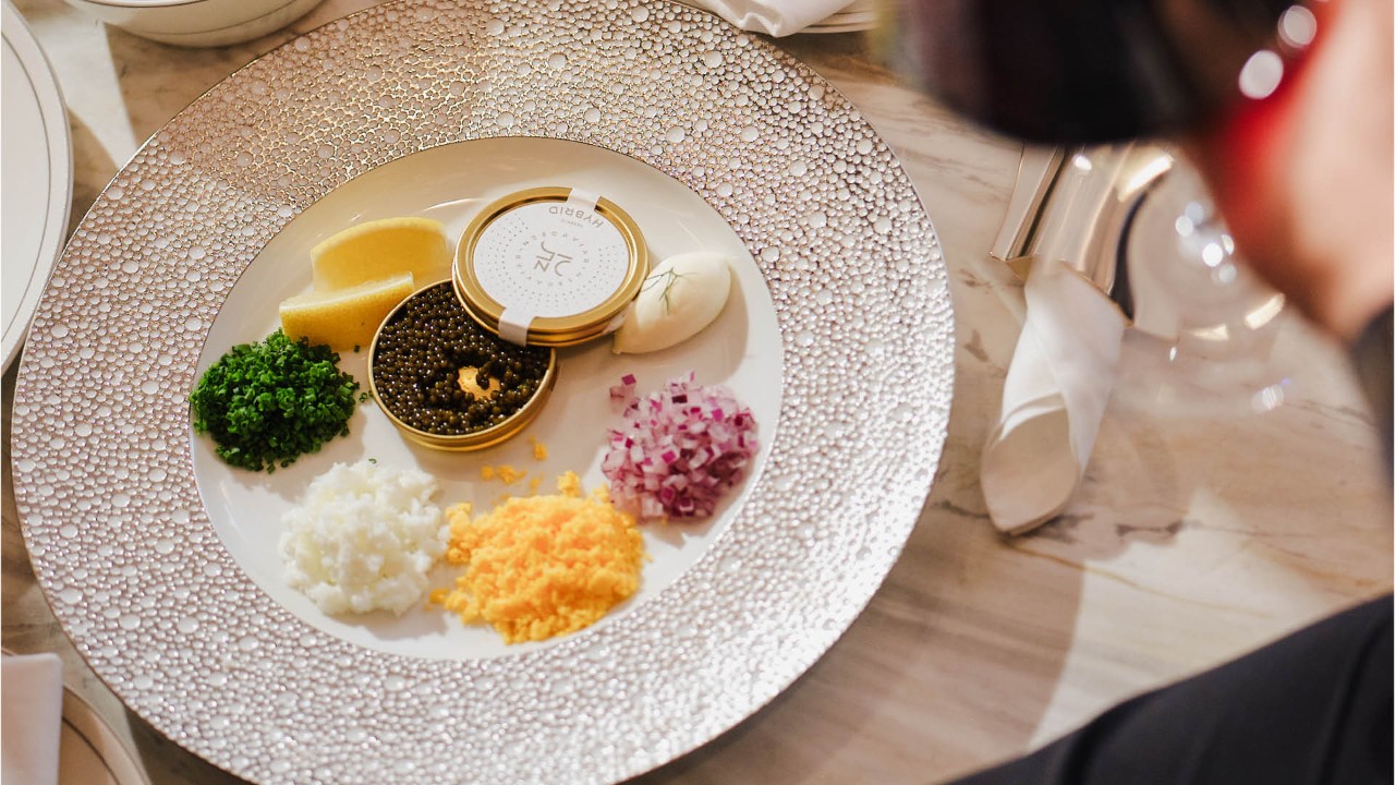 Sustainable In-Room Dining