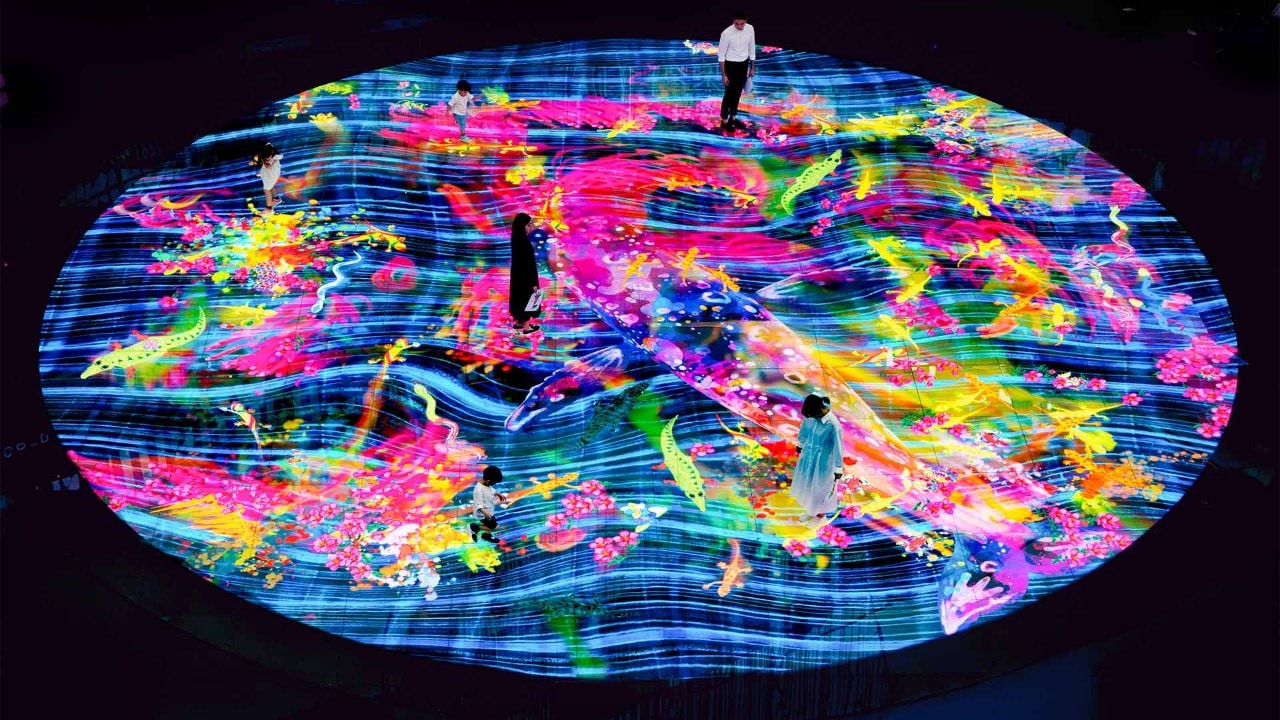Digital Light Canvas reflecting drawing design 